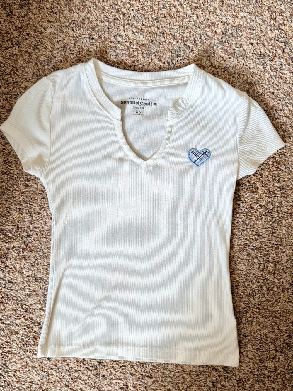 Aeropostale Cream Short Sleeve V-Notch Top with Blue Plaid Heart